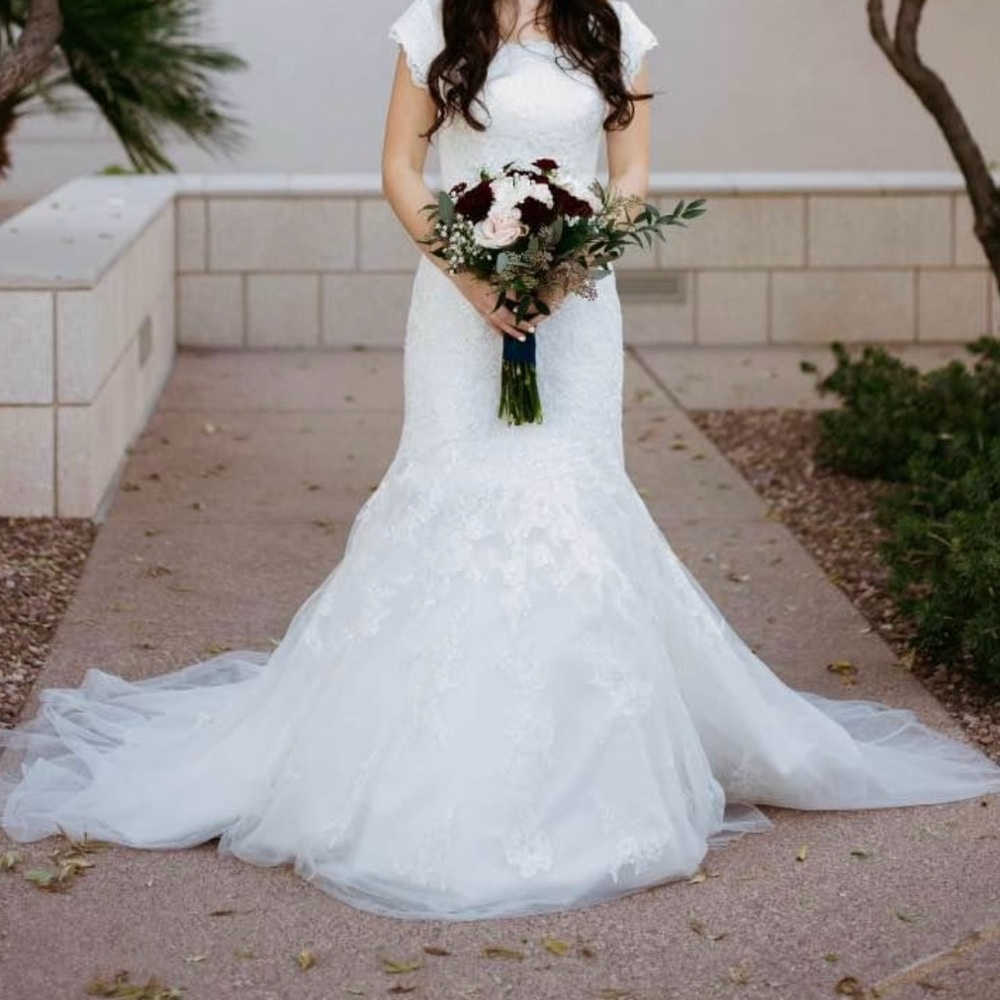 Wedding dress- Allure